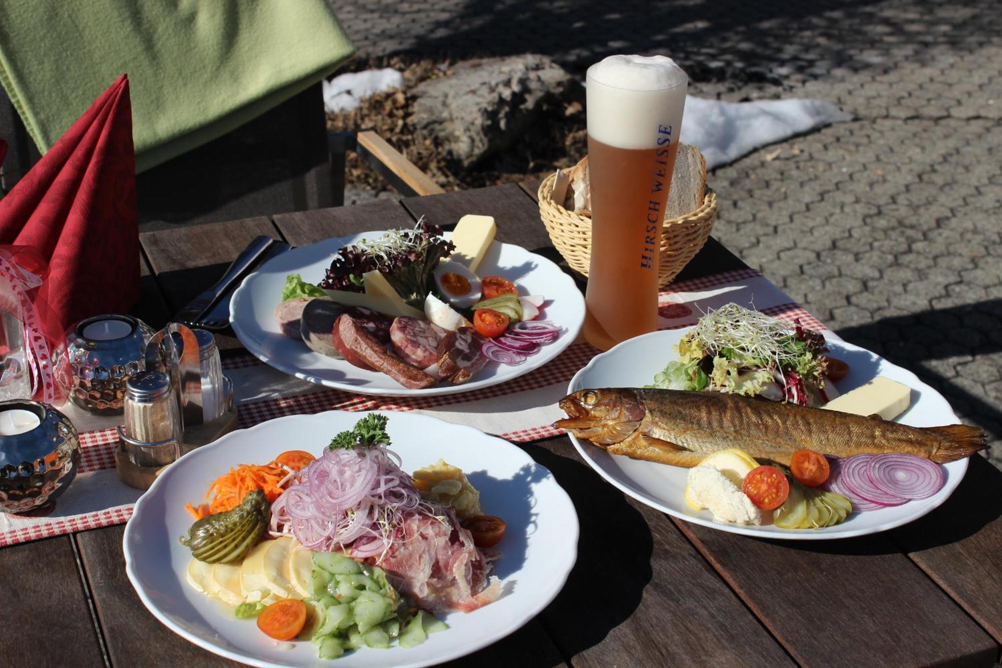 Gasthaus Hotel Zum Kreuz 스테튼암카튼마크트 외부 사진